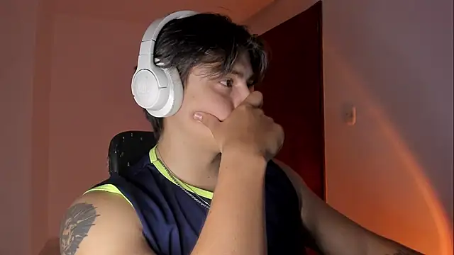 Snapshot of Giordano_Russo chatting on 12, 11, 2025 Giordano Russo online show from 12, 11, 2025