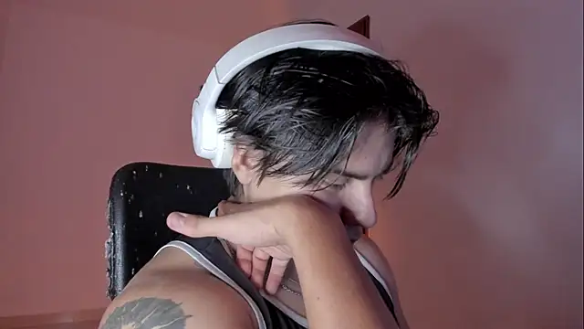 Snapshot of Giordano_Russo chatting on 17, 11, 2025 Giordano Russo online show from 17, 11, 2025