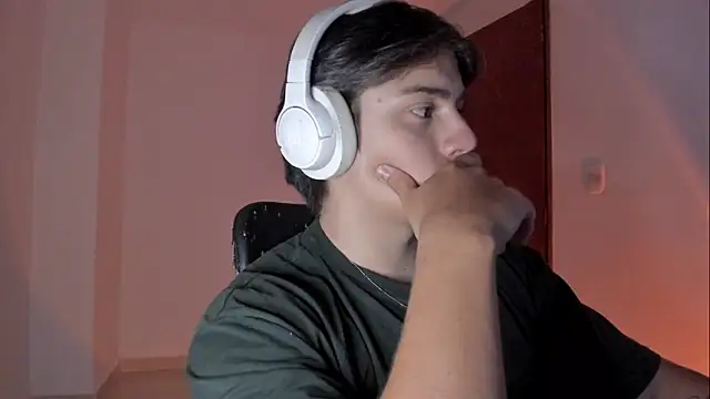 Snapshot of Giordano_Russo chatting on 18, 11, 2025 Giordano Russo online show from 18, 11, 2025