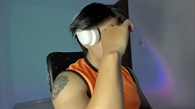 Snapshot of Giordano_Russo chatting on 20, 11, 2025 Giordano Russo online show from 20, 11, 2025