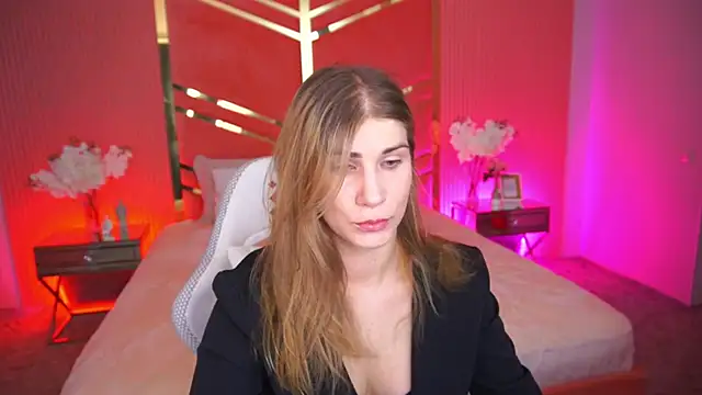 Snapshot of CassandraGood chatting on 9, 9, 2025 CassandraGood online show from 9, 9, 2025