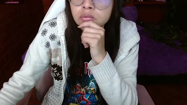 Snapshot of MidoriQuiinn chatting on 5, 11, 2025 MidoriQuiinn online show from 5, 11, 2025