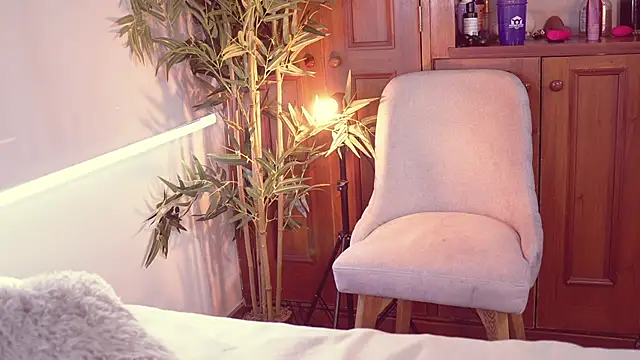 Lucy fit online show from 18, 10, 2025