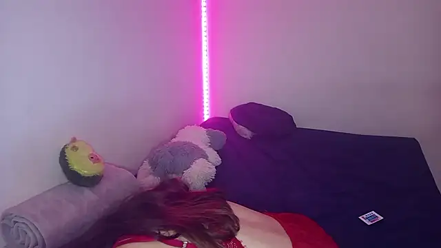 sweet little232 online show from 21, 11, 2025