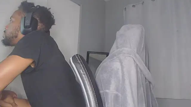 Snapshot of ChrisVacher chatting on 28, 12, 2024 ChrisVacher online show from 28, 12, 2024