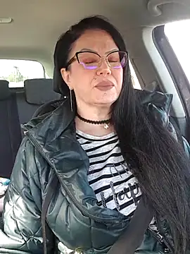 Snapshot of x__KHALEESI__x chatting on 14, 2, 2026 x KHALEESI x online show from 14, 2, 2026