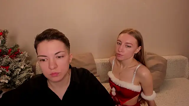 Snapshot of secret_dreams__ chatting on 1, 1, 2025 secret dreams online show from 1, 1, 2025