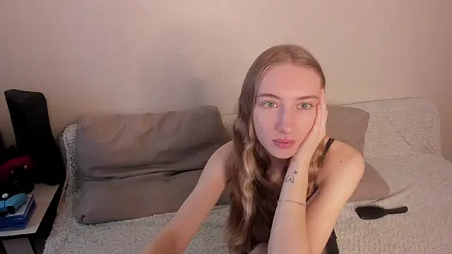 Snapshot of secret_dreams__ chatting on 10, 2, 2025 secret dreams online show from 10, 2, 2025