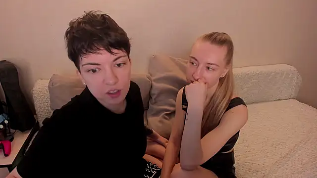 Snapshot of secret_dreams__ chatting on 7, 3, 2025 secret dreams online show from 7, 3, 2025