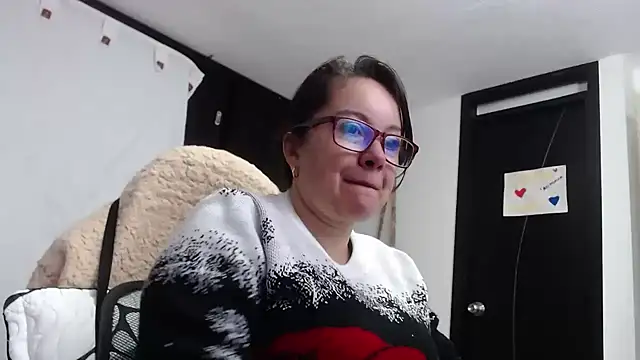 Sonialorens  online show from 17, 12, 2024