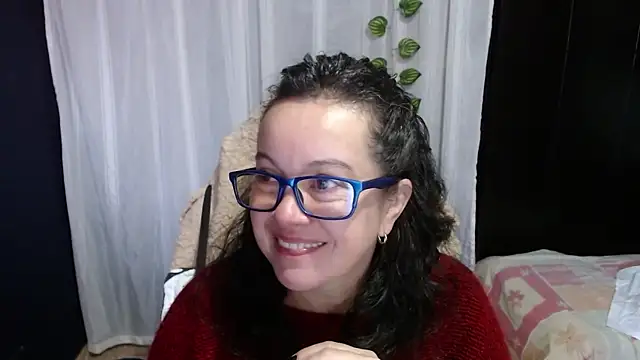 Sonialorens  online show from 14, 1, 2025