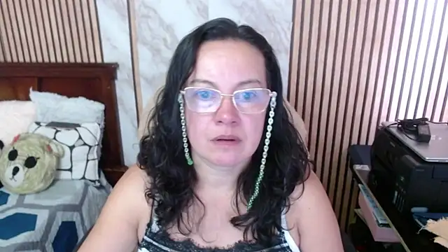 Snapshot of Sonialorens_ chatting on 17, 2, 2026 Sonialorens online show from 17, 2, 2026