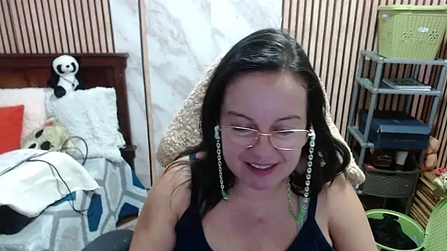 Snapshot of Sonialorens_ chatting on 7, 3, 2026 Sonialorens online show from 7, 3, 2026