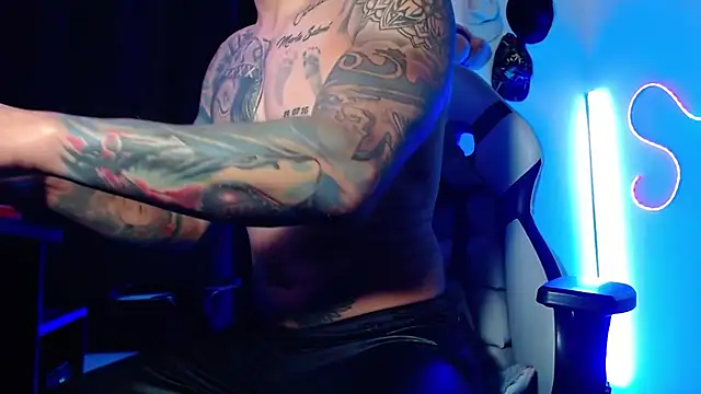 Snapshot of sebastian_horny chatting on 9, 11, 2025 sebastian horny online show from 9, 11, 2025