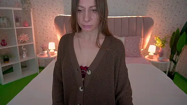 MirandaHobbs online show from 5, 3, 2026