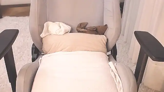 ms Hot milf online show from 21, 10, 2025