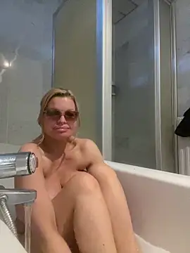 Lisavontease online show from 8, 2, 2026