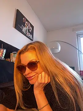 Snapshot of Lisavontease chatting on 21, 2, 2026 Lisavontease online show from 21, 2, 2026