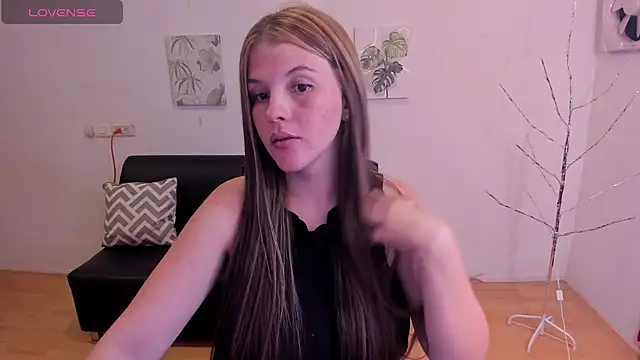 MillySandlerr online show from 24, 12, 2024