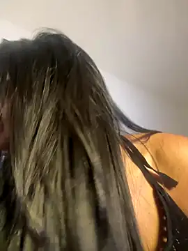 WHAAATTTTTTTTTT online show from 1, 10, 2025