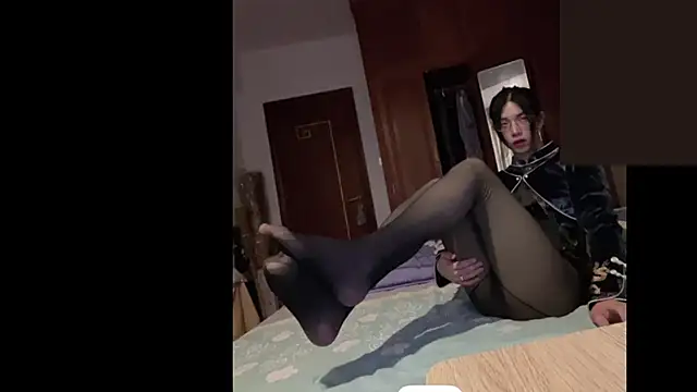 Snapshot of CrytinaSissyCrossdress chatting on 21, 3, 2025 CrytinaSissyCrossdress online show from 21, 3, 2025