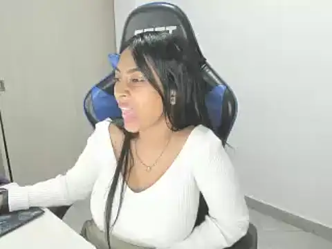 sophiax-x online show from 22, 2, 2025