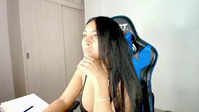 sophiax-x online show from 8, 1, 2026