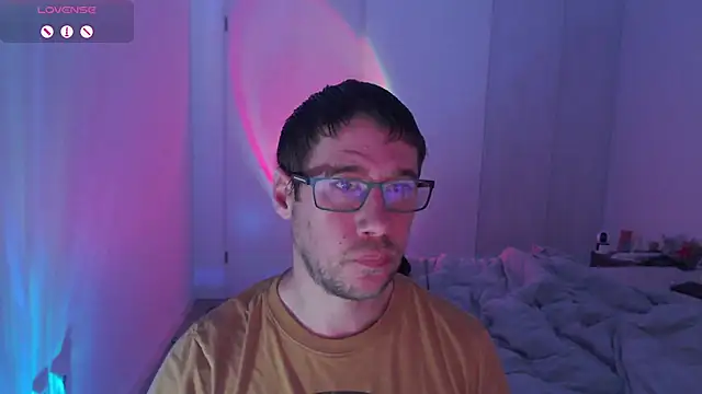 Snapshot of Thomas_Mrd chatting on 8, 11, 2025 Thomas Mrd online show from 8, 11, 2025