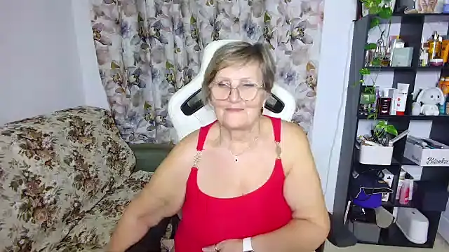 Snapshot of Selenna57 chatting on 4, 1, 2025 Selenna57 online show from 4, 1, 2025