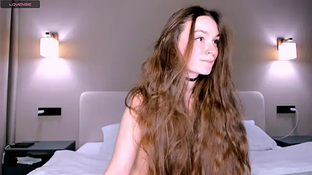 Snapshot of BondGirll chatting on 7, 3, 2025 BondGirll online show from 7, 3, 2025