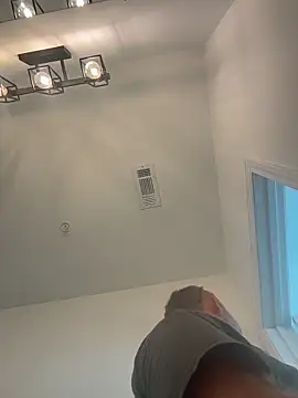 Snapshot of smokeymt420 chatting on 2, 10, 2025 smokeymt420 online show from 2, 10, 2025