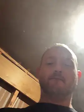 Snapshot of smokeymt420 chatting on 26, 11, 2025 smokeymt420 online show from 26, 11, 2025