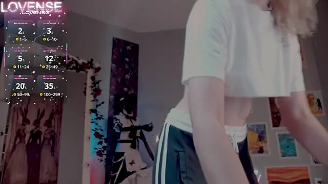 Careful i bite online show from 19, 11, 2025