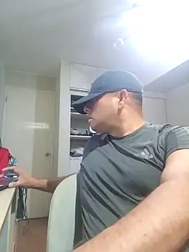 Snapshot of chicoguapo8 chatting on 25, 2, 2025 chicoguapo8 online show from 25, 2, 2025