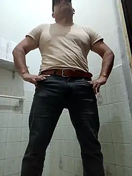 Snapshot of chicoguapo8 chatting on 26, 9, 2025 chicoguapo8 online show from 26, 9, 2025