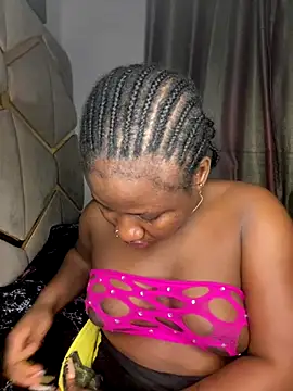 Snapshot of catty3232 chatting on 12, 11, 2025 catty3232 online show from 12, 11, 2025