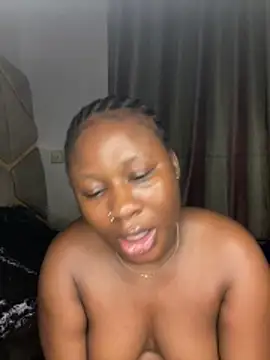 Snapshot of catty3232 chatting on 25, 11, 2025 catty3232 online show from 25, 11, 2025