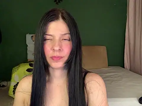 Estefani 32 online show from 3, 2, 2026