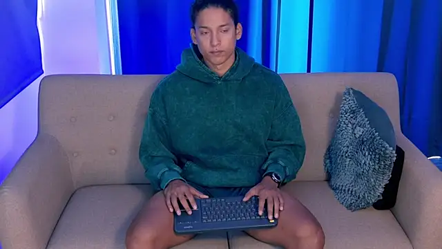 Liam V online show from 4, 10, 2025