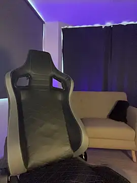 Snapshot of Liam_V chatting on 8, 3, 2026 Liam V online show from 8, 3, 2026