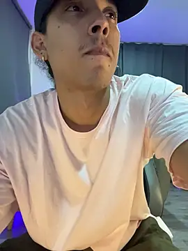 Snapshot of Liam_V chatting on 11, 3, 2026 Liam V online show from 11, 3, 2026