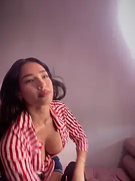 DulceLenns online show from 8, 11, 2025