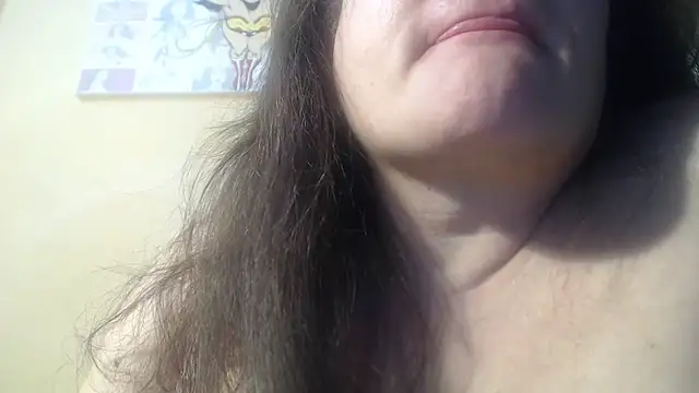 Snapshot of dyannasex chatting on 24, 10, 2025 dyannasex online show from 24, 10, 2025