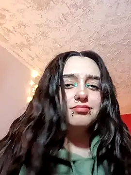 IvonneT online show from 17, 12, 2025