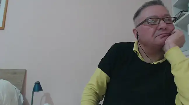 YOU6me online show from 6, 1, 2025