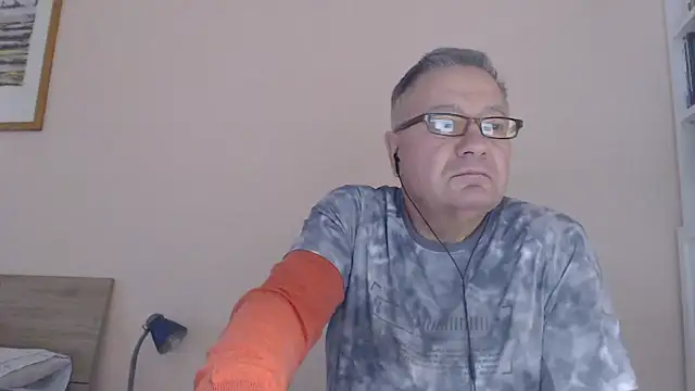 YOU6me online show from 16, 10, 2025