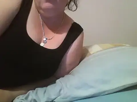 chubbypeach123 online show from 8, 3, 2025