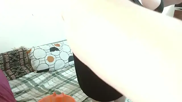 Snapshot of RidemerafSuzana chatting on 13, 2, 2026 RidemerafSuzana online show from 13, 2, 2026