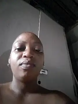 Snapshot of winterqueenx chatting on 9, 3, 2025 winterqueenx online show from 9, 3, 2025