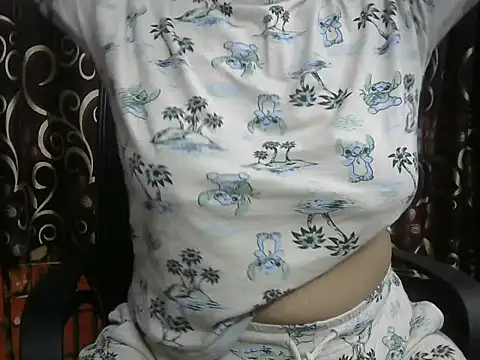 Snapshot of Bold-Radhika chatting on 29, 11, 2025 Bold-Radhika online show from 29, 11, 2025